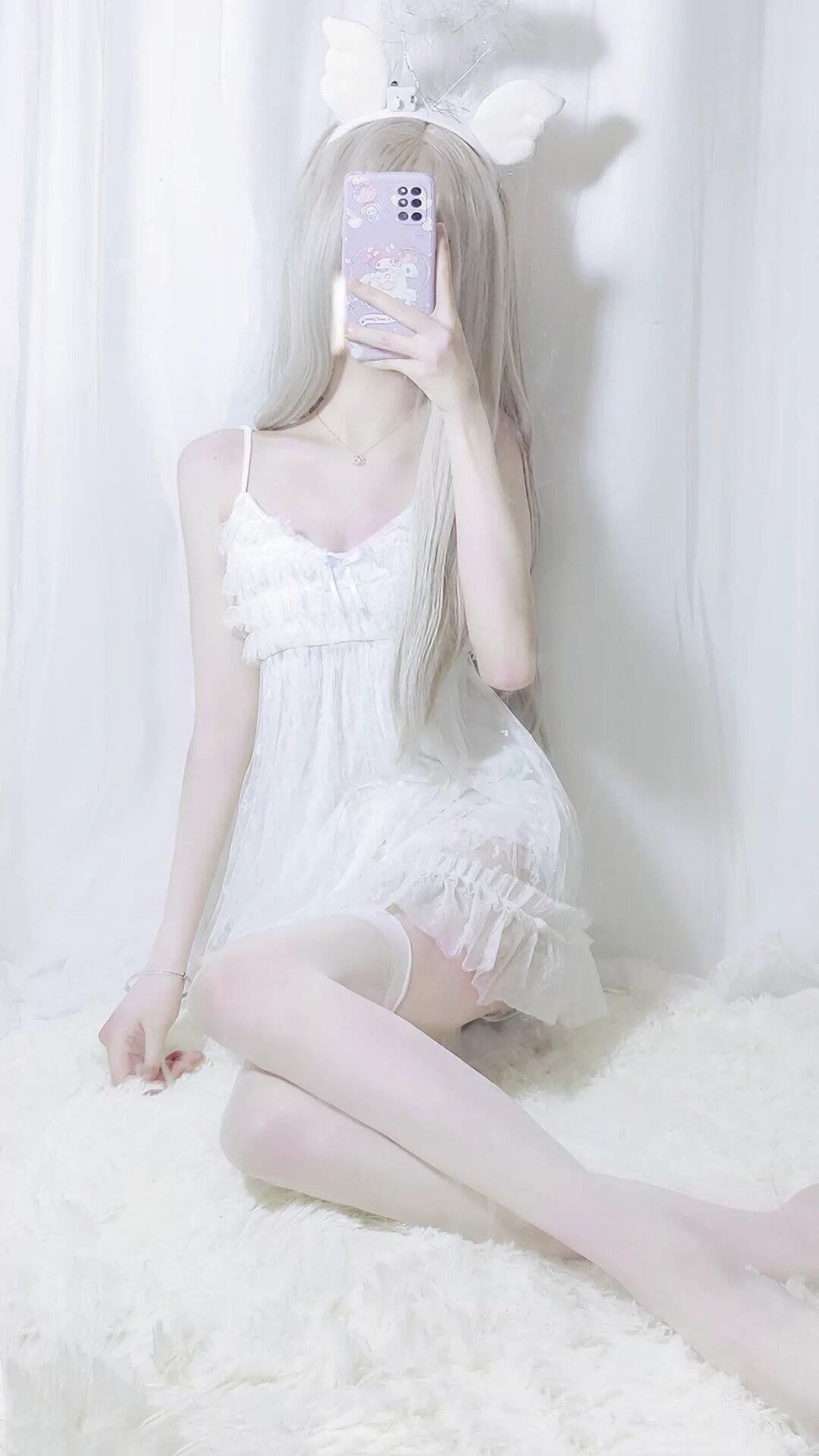 娇嫩的白丝白毛巨乳可爱小娇妻美图插图9