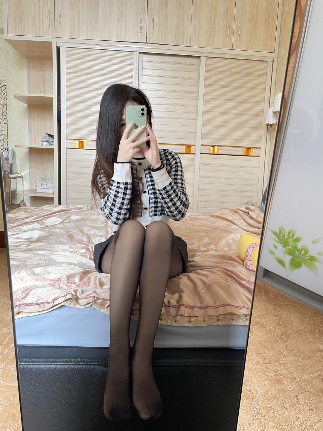 超短裙的大长腿破洞黑丝小姐姐喜欢吗插图13